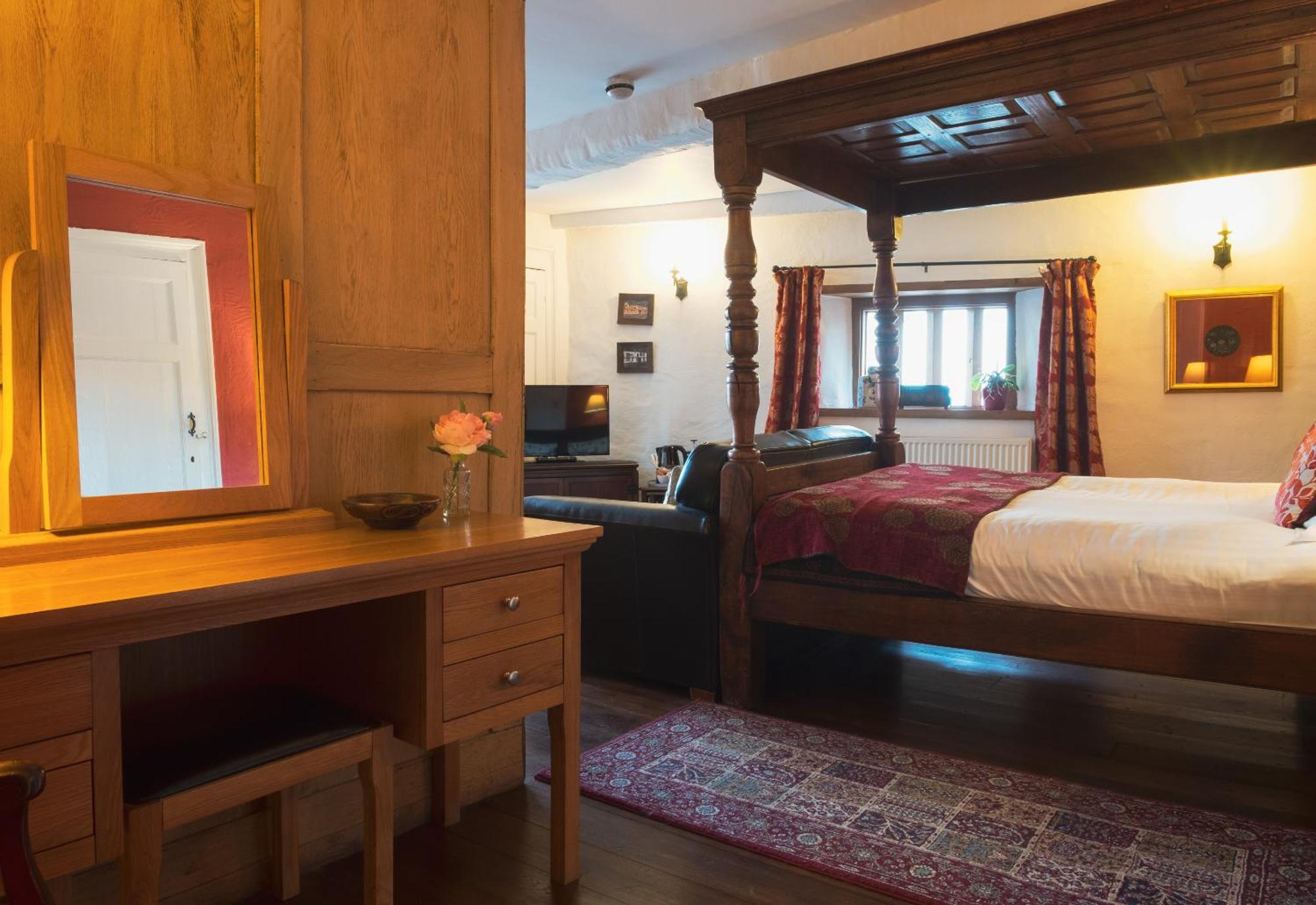 Kings Arms Hotel Абергавенни Номер фото